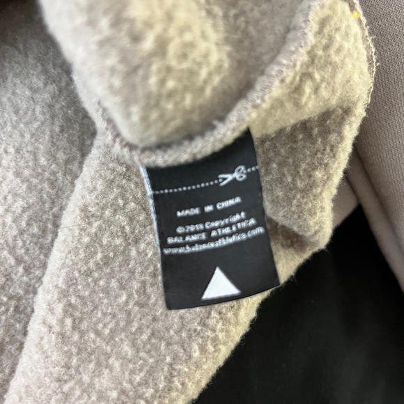 Balance Athletica Cropped Long Sleeve Sweatshirt Beige Size Large - Picture 5 of 5